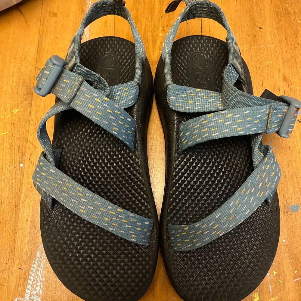 Kids size 2 Chacos